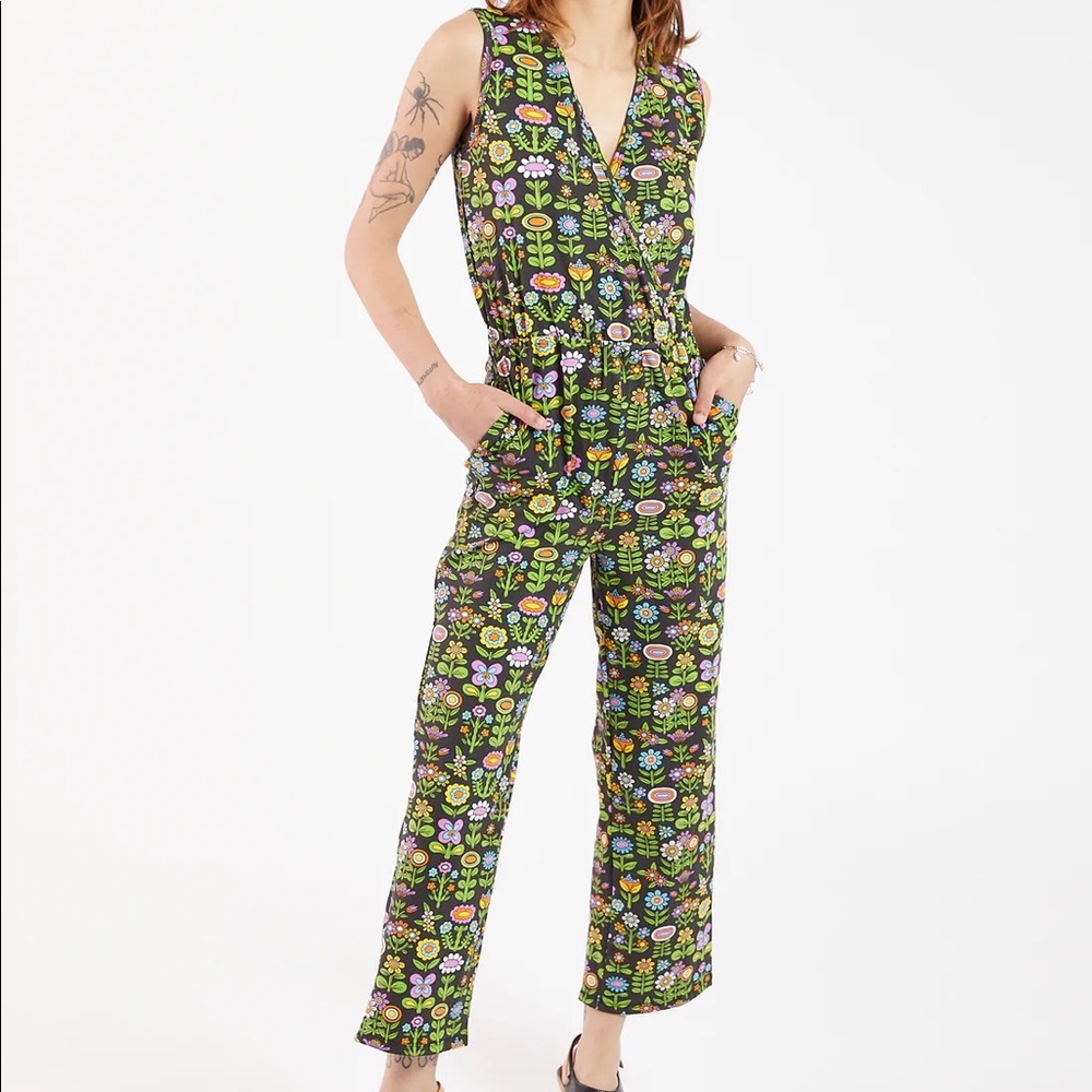 Nooworks Sonny Suit in Awesome Blossoms